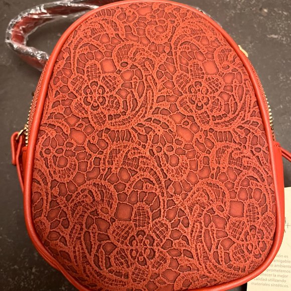 Vegan leather Maroon Cross body bag with adjustable strap - Picture 3 of 7